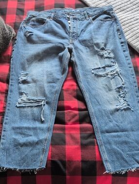 Old Navy Blue Denim Cropped Jeans